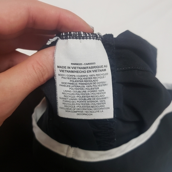 NIKE Tempo Running Shorts Black with White Outline Size Small - Picture 9 of 10